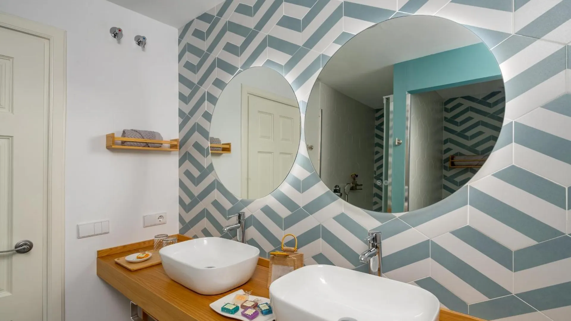 Mare By La Pita - Central Premium Apartment With Terrace Estepona